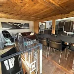 アパート Cosy - Renovated And Charming *