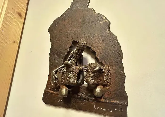 Cosy - Renovated And Charming *